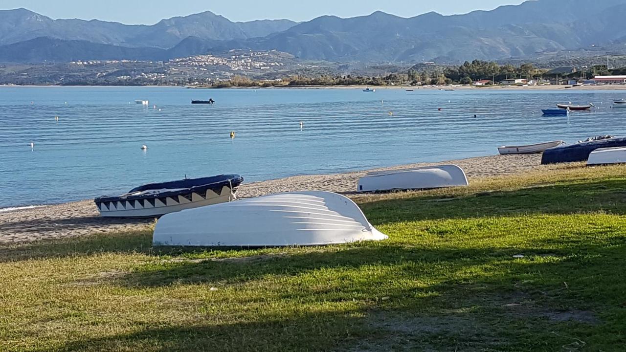 Golfo Di Tindari Apartments 法尔科内 外观 照片