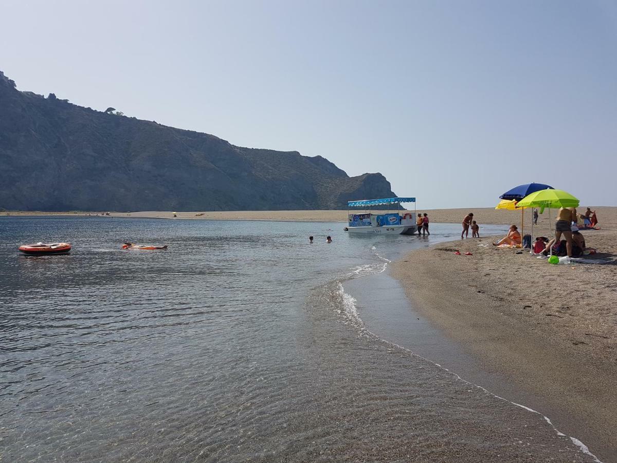 Golfo Di Tindari Apartments 法尔科内 外观 照片